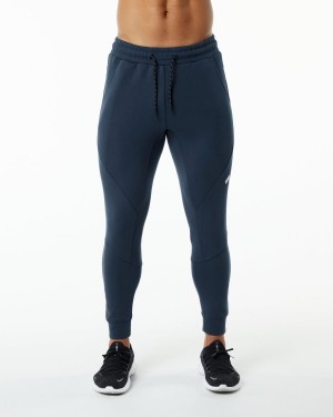 Men's Alphalete ELMTS Cuffed Jogger Jogger Harbor Navy | 1503-RGDKJ