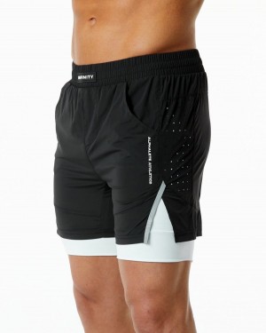 Men's Alphalete Infinity Speed Short 5.5" Shorts Black / White | 2719-VFMIW