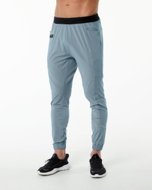 Men's Alphalete Studio Pant Jogger Fog Blue | 4906-PJUKN