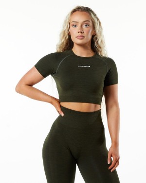 Women's Alphalete Amplify SS Crop Shirts Evergreen | 8243-JSXEP