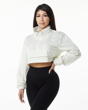 Women's Alphalete Endure Crop Jacket Jackets Sage | 3079-UEVHZ