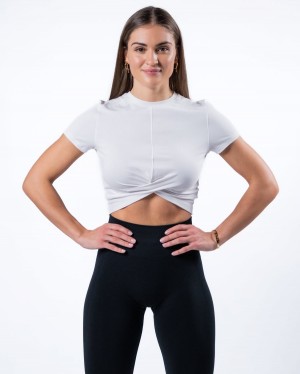 Women's Alphalete Evo Twist Crop Shirts White | 8095-HEAGS