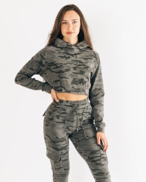 Women's Alphalete Identity Pro Crop Hoodie Hoodie Terrain Camo | 6741-VHLEW