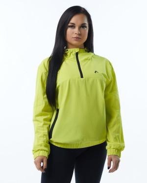 Women's Alphalete Infinity Tech Jacket Jackets Citrus Slice | 8972-GJEHD