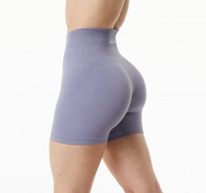 Women's Alphalete Ozone Short 5.5" Shorts Lavender | 9435-LTZYF