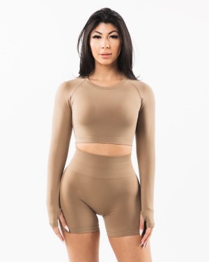 Women's Alphalete Stratus LS Crop Long Sleeve Chai | 5291-PBJOI