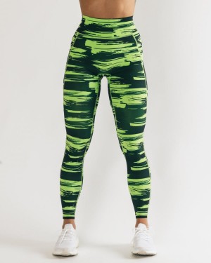 Women's Alphalete Surface Pocket Legging Leggings Volt Canvas Camo | 7853-PWLVM