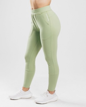 Women's Alphalete Trace Jogger Jogger Frozen Spring | 4192-ZJGAP