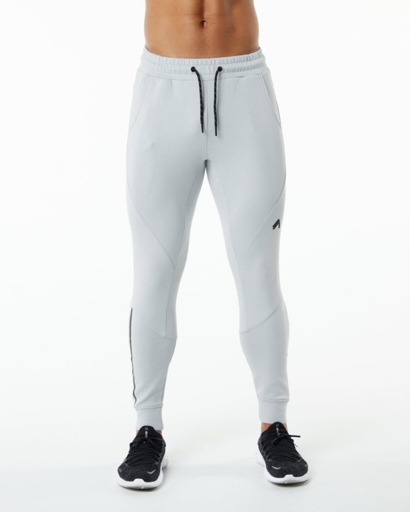 Men\'s Alphalete ELMTS Cuffed Jogger Jogger Oyster Grey | 4109-ZDLYQ