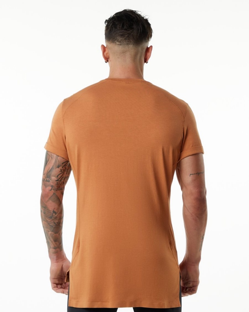 Men's Alphalete Evo Pocket Tee Shirts Camel | 8264-ROQUZ