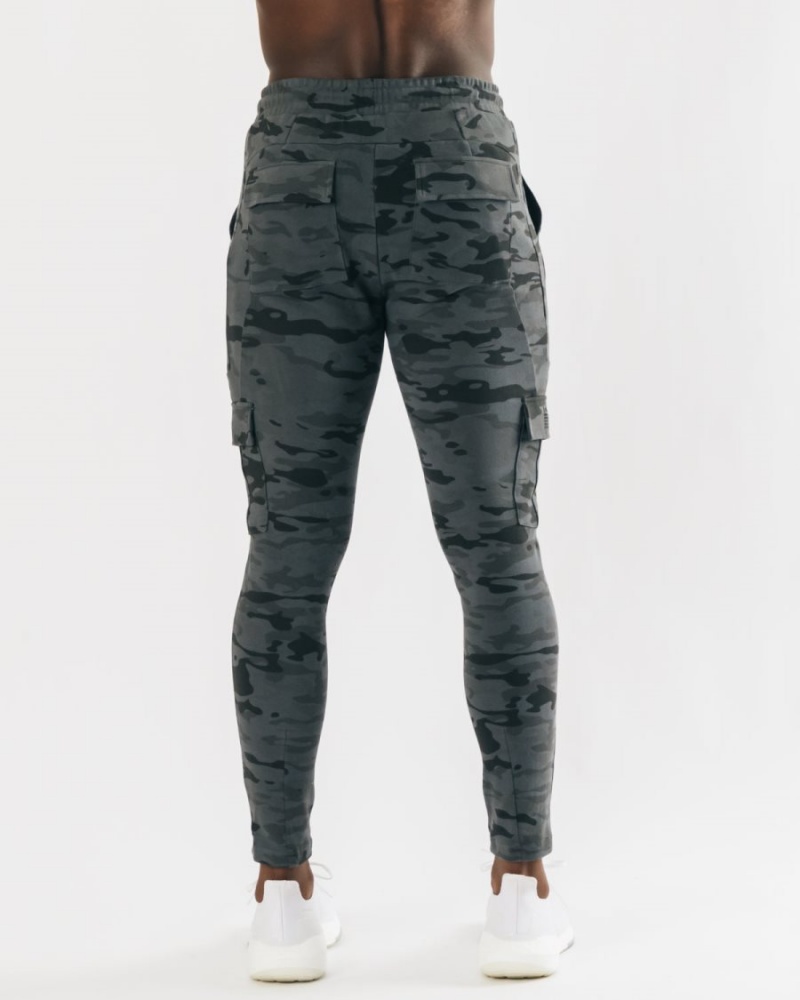 Men's Alphalete Identity Cargo Jogger Phantom Camo | 7619-OWDEI