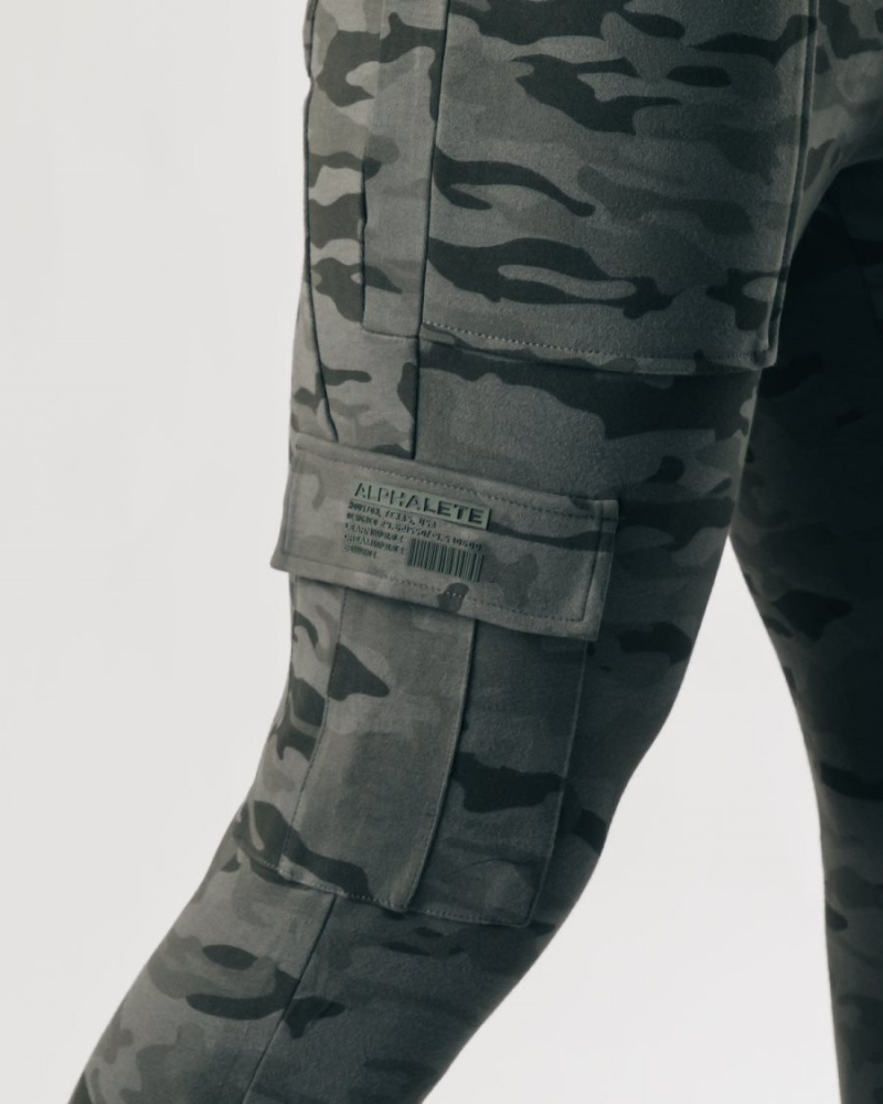 Men's Alphalete Identity Cargo Jogger Terrain Camo | 0174-UFBTM