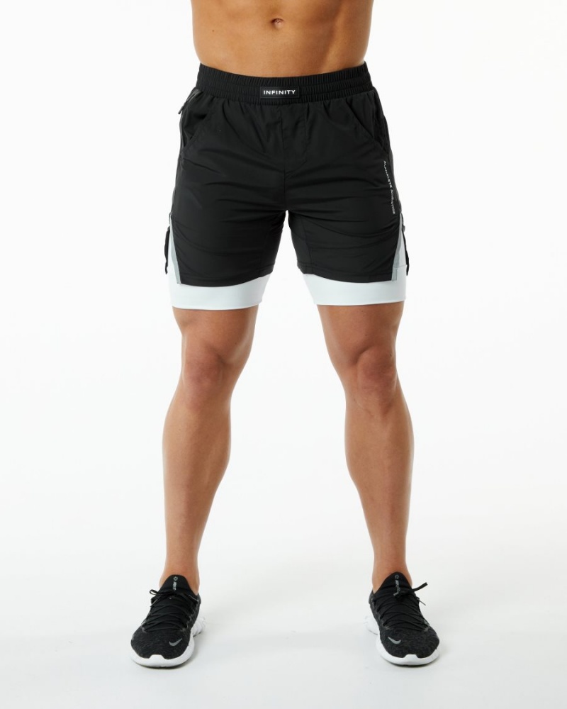 Men's Alphalete Infinity Speed Short 5.5" Shorts Black / White | 2719-VFMIW