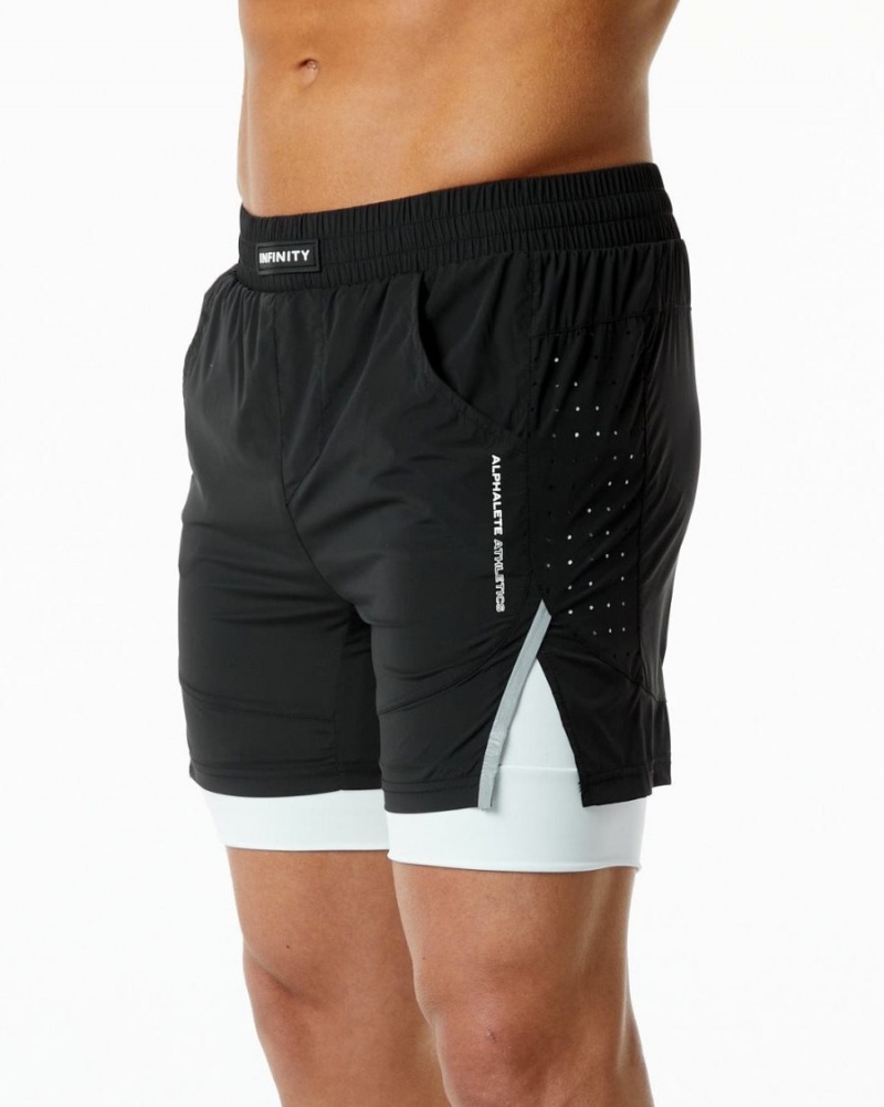 Men\'s Alphalete Infinity Speed Short 5.5" Shorts Black / White | 2719-VFMIW