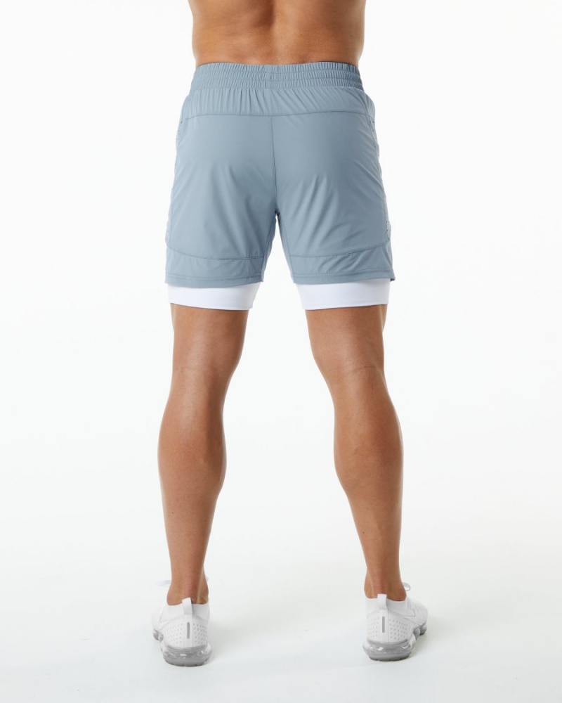 Men's Alphalete Infinity Speed Short 5.5" Shorts Fog Blue | 5340-QHFWP