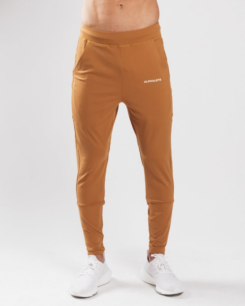 Men\'s Alphalete Trace Jogger Jogger Camel | 0837-PSALB