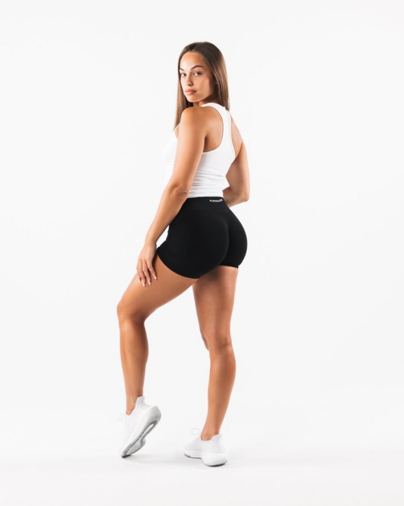 Women's Alphalete Amplify Short 4.5" Shorts Black | 4239-EGLQU