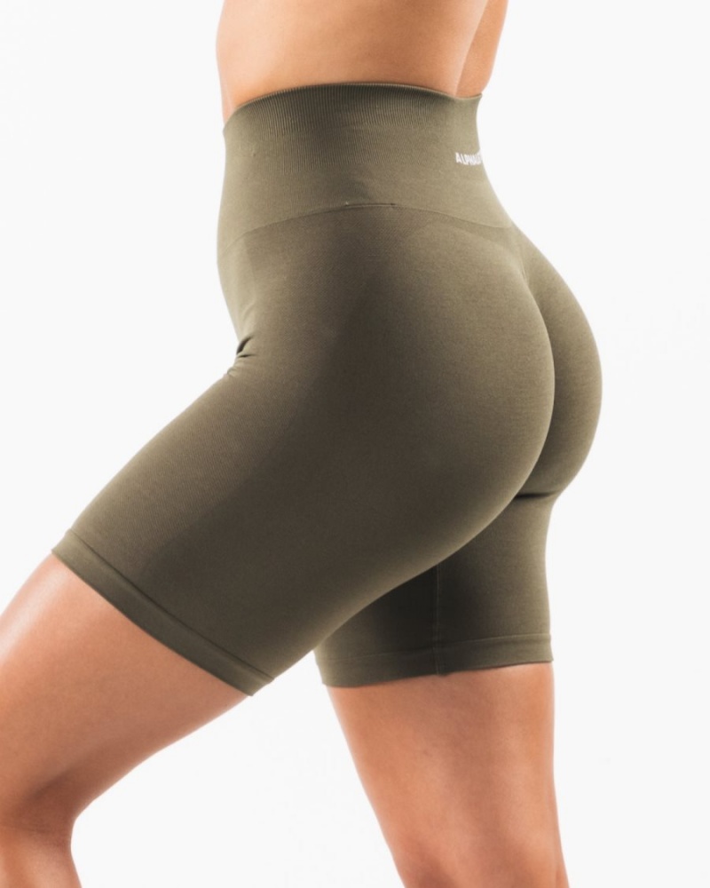 Women's Alphalete Amplify Short 6.5” Shorts Oak | 2178-OUGHB