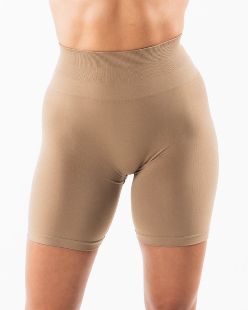 Women's Alphalete Amplify Short 6.5” Shorts Chai | 8426-KUZVC