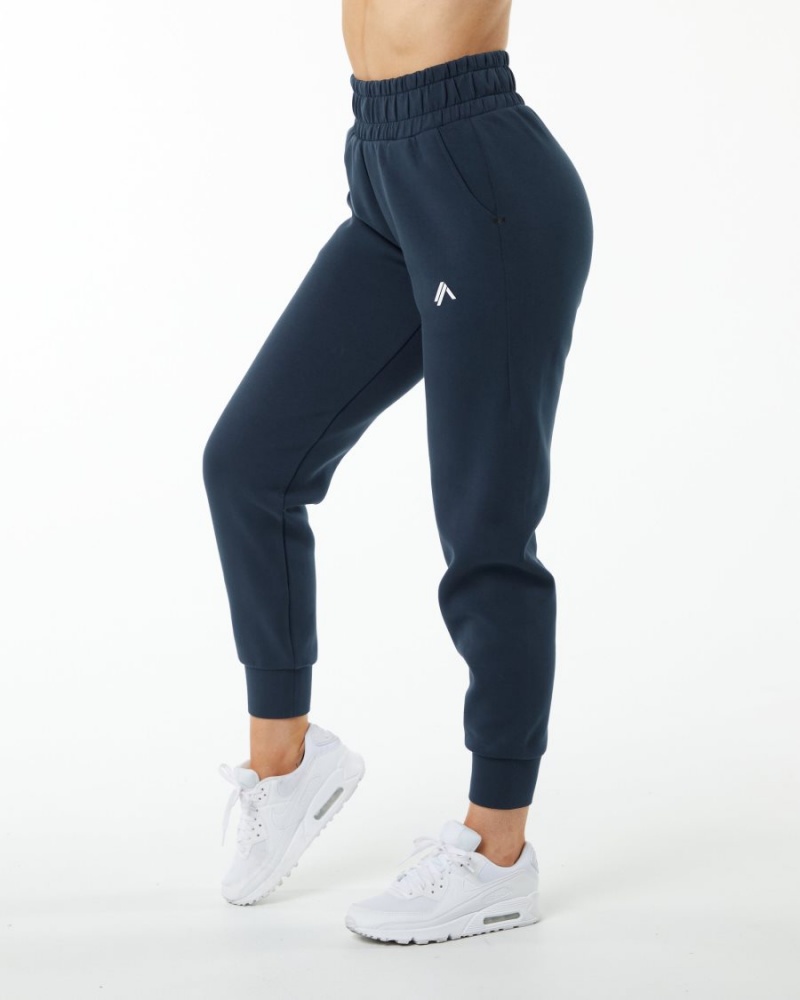 Women\'s Alphalete ELMTS Cuffed Jogger Jogger Harbor Navy | 1740-XOVSE