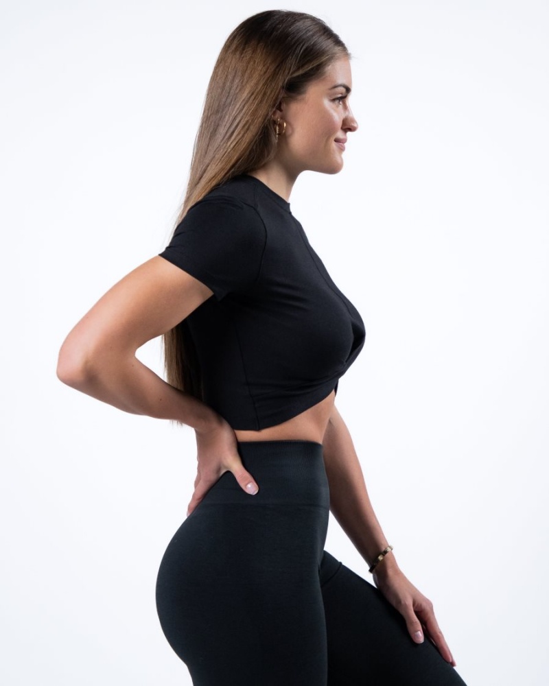 Women's Alphalete Evo Twist Crop Shirts Black | 2391-LNFPD