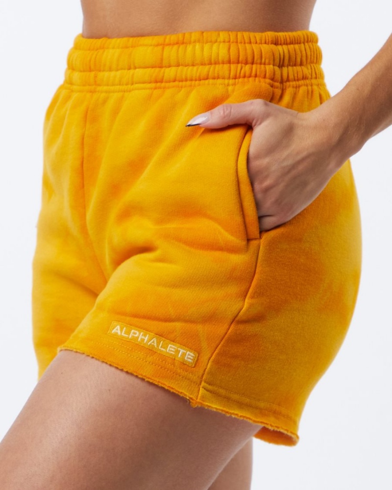 Women's Alphalete HCTS Short 3.5" Shorts Golden Sun | 2185-VUGRK