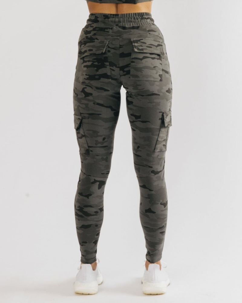 Women's Alphalete Identity Cargo Jogger Terrain Camo | 5801-FKWTV