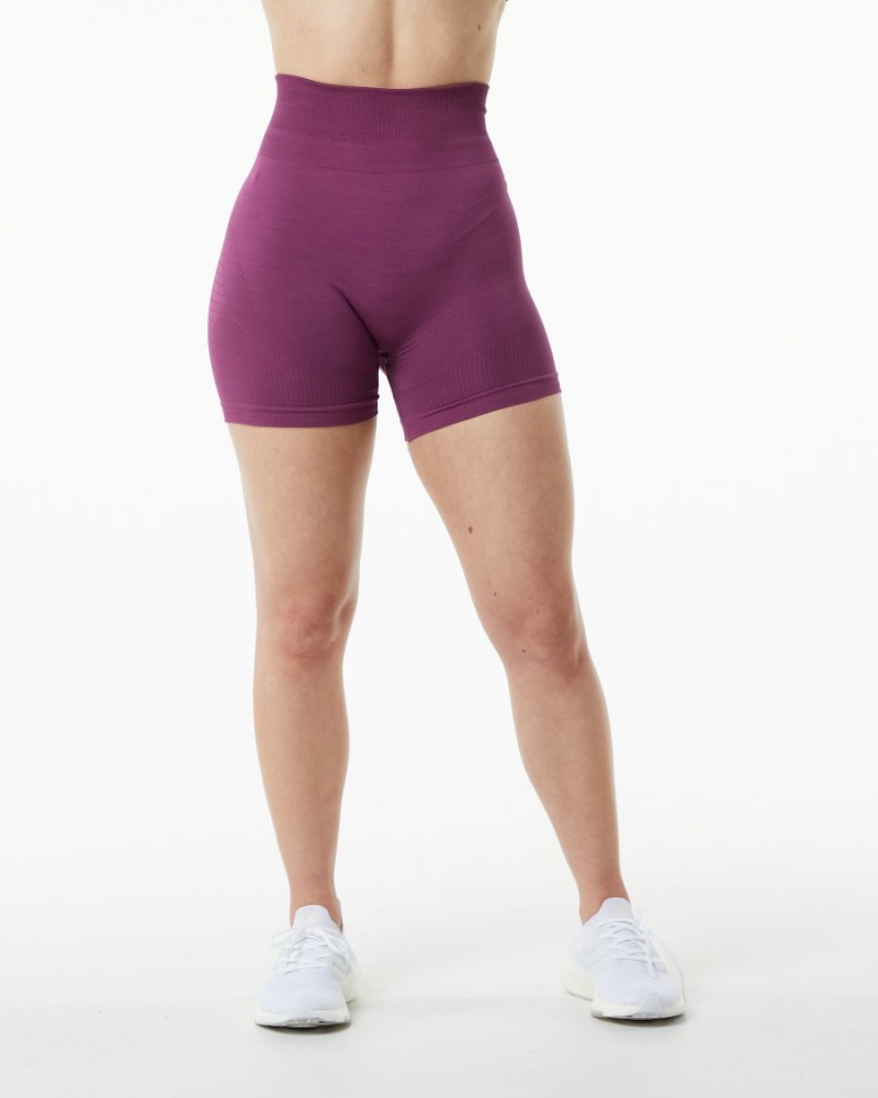 Women's Alphalete Ozone Short 5.5" Shorts Grape | 3840-FJSXO