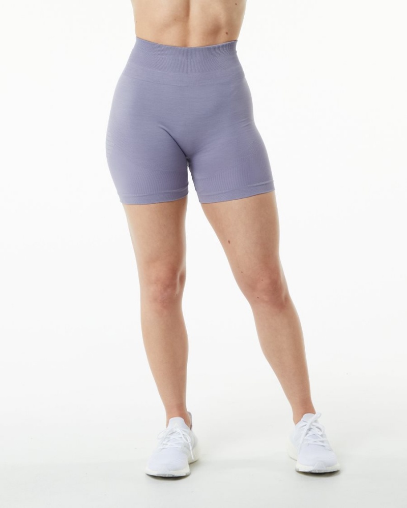 Women's Alphalete Ozone Short 5.5" Shorts Lavender | 9435-LTZYF