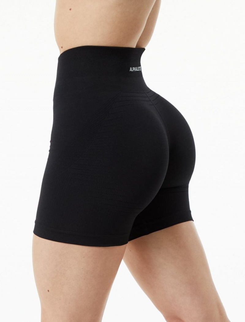 Women\'s Alphalete Ozone Short 5.5" Shorts Black | 9507-USEFX