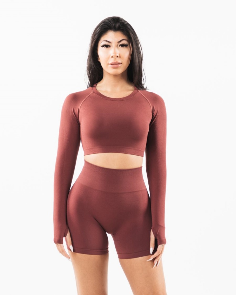 Women\'s Alphalete Stratus LS Crop Long Sleeve Autumn | 6408-GMVBJ