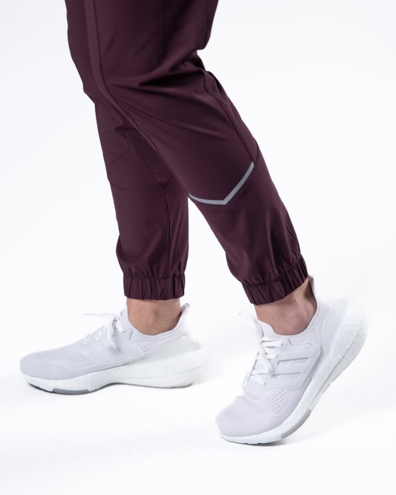 Women's Alphalete Studio Pant Jogger Burgundy | 7902-YROSD