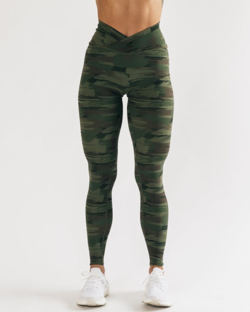 Women\'s Alphalete Surface Power Legging Leggings Olive Canvas Camo | 3291-UTGDV