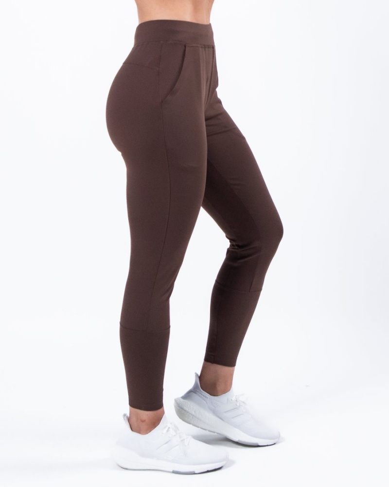 Women's Alphalete Trace Jogger Jogger Coffee | 6921-FTIDE